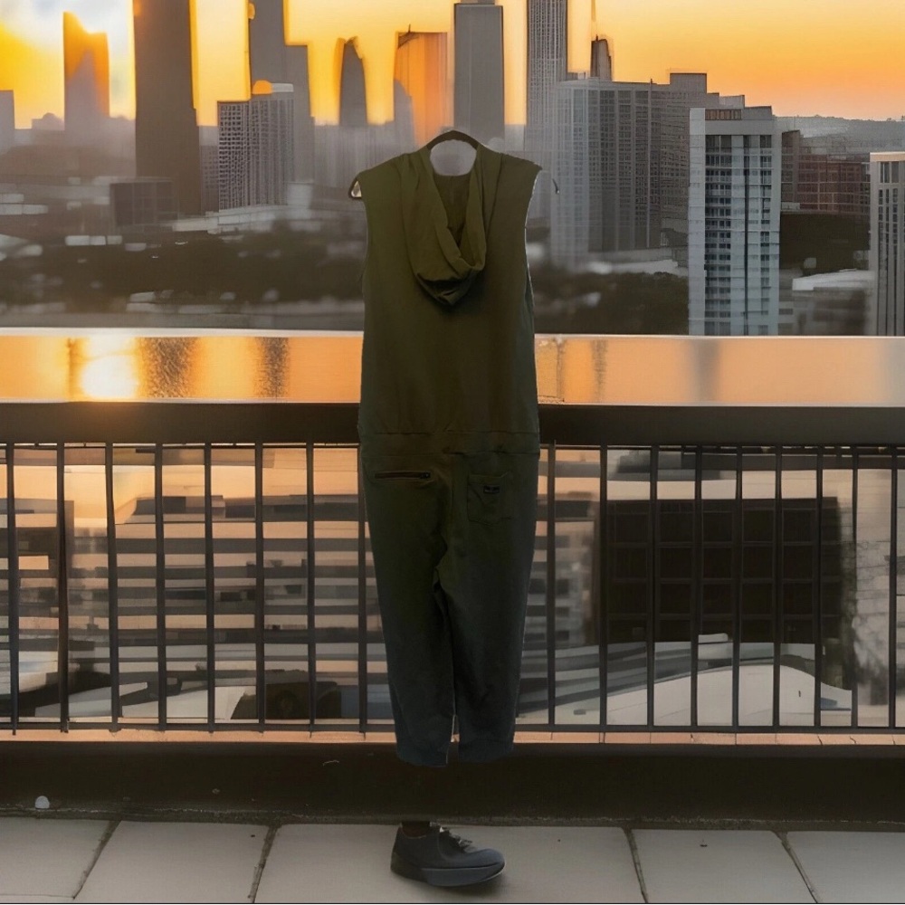 Sweet Romeo Athleisure Jumpsuit Hooded Sleeveless Capri Olive Breathable